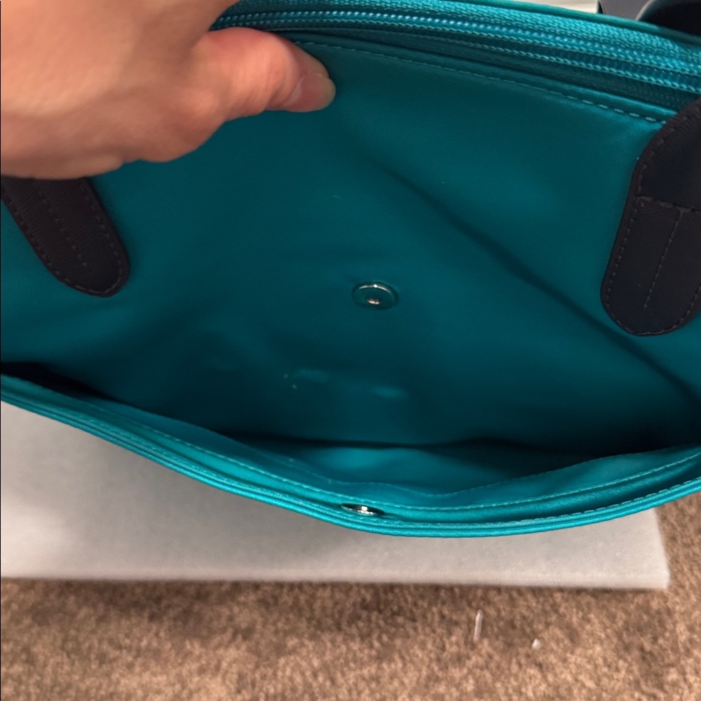 Michael Kors Kelsey teal aquamarine medium nylon tote bag - Picture 5 of 11